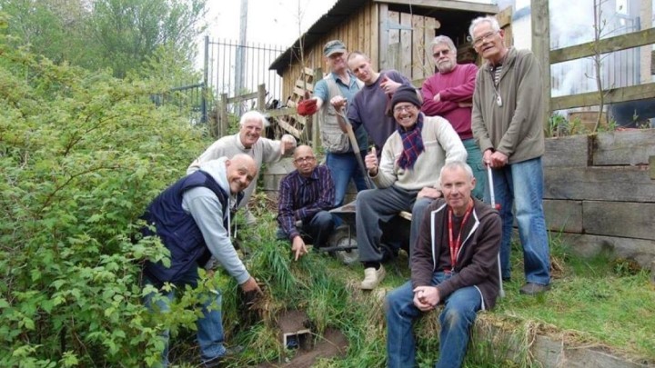 Zovu se 'Muškarci u šupama' i predstavljaju pravi umirovljenički pokret
