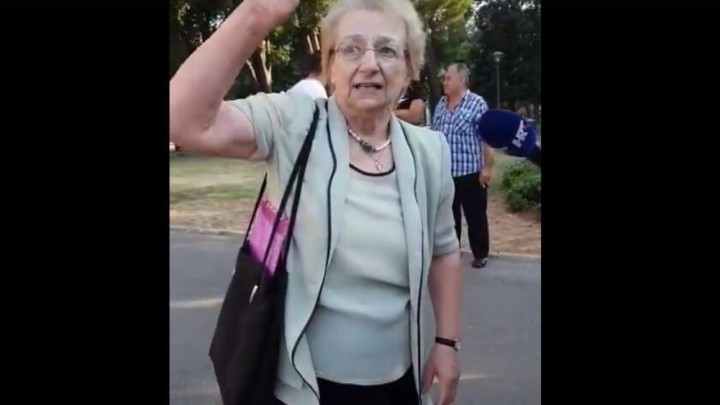 [VIDEO] Umirovljenica stala uz radnike Uljanika: "Nemaju plaću. Zašto? Jer su ih pokrali"