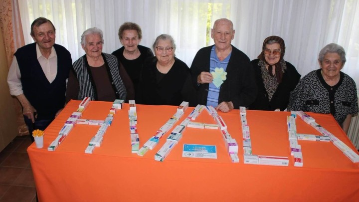 Čarolijom darivanja umirovljenicima ispunjavaju skromne rođendanske želje