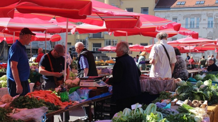 Hrana je sve skuplja, a Sindikat umirovljenika traži veće mirovine: 'Vratite umirovljenicima ono što im dugujete'