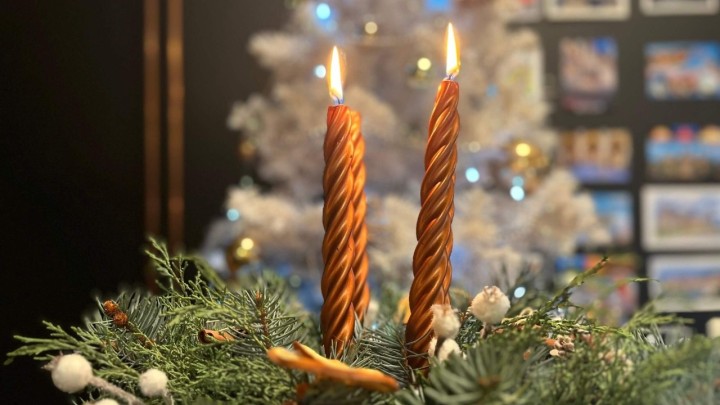 Druga adventska svijeća nosi mir: 'Neka zavlada u nama, zajednici i svijetu'