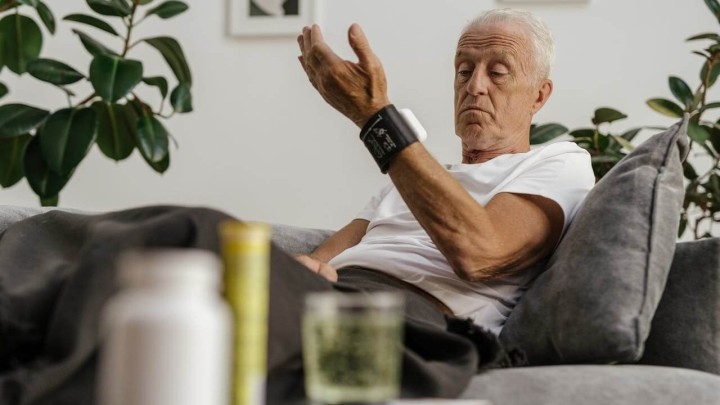 Ova država želi ukinuti besplatnu zdravstvenu skrb nekim stranim umirovljenicima