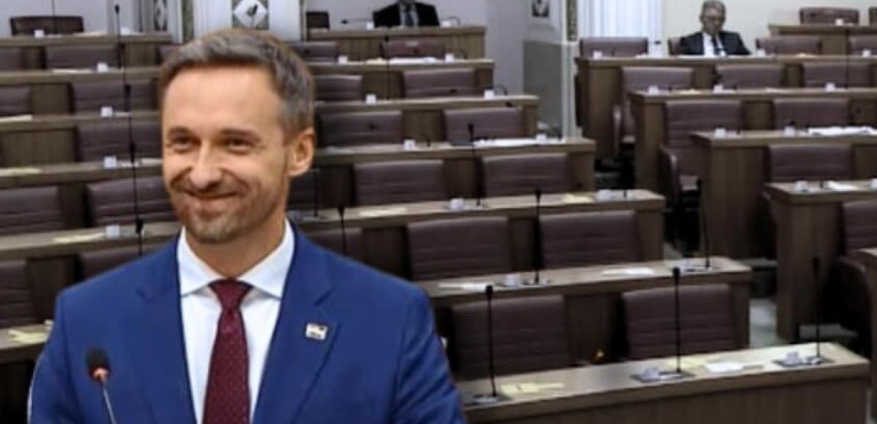 'Iscrpljeni' ministar vratio se u Sabor: Piletić prisegnuo da će biti odgovoran zastupnik