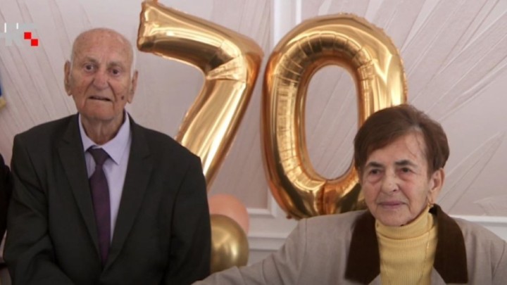 Umirovljenici iz Vodica proslavili 70 godina braka: 'Muž mora poštivati ženu, a žena muža'
