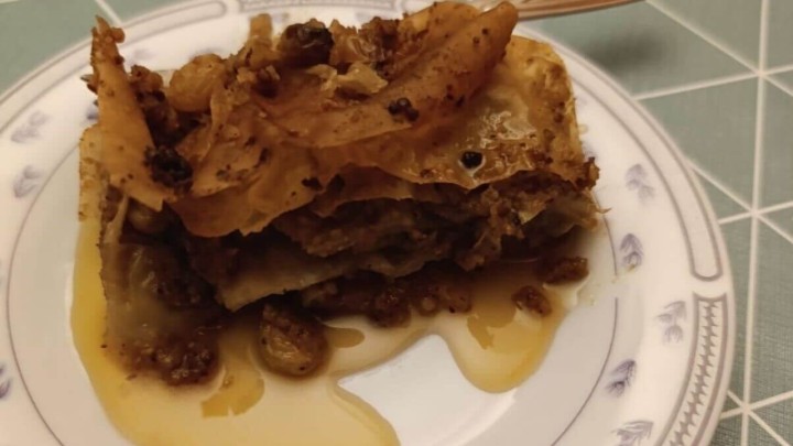 Bakina kuhinja: Baklava s lješnjacima prelivena finim sirupom od meda
