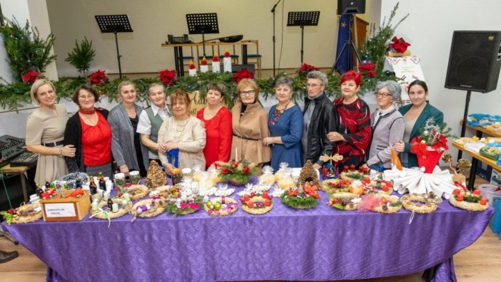 Udruga žena od prodaje ukrasa kupit će poklone za starije osobe u domu