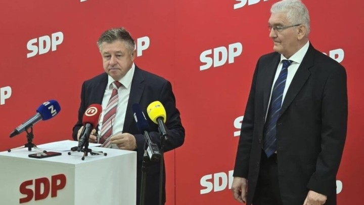 Poziv na prosvjed protiv siromaštva u Rijeci: 'Vlada zaslužuje crveni karton od građana'