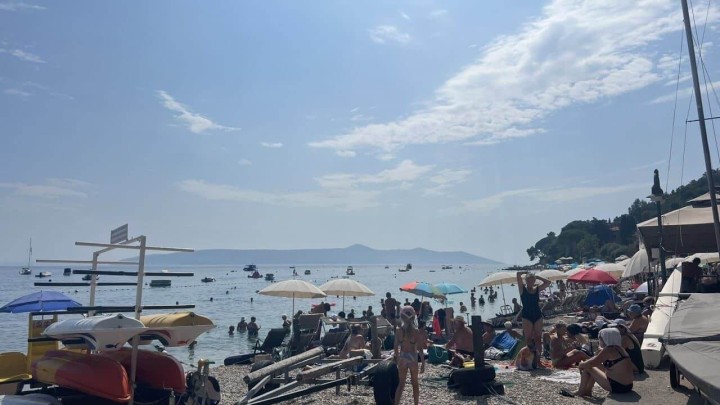 Danas je u moru besplatno uživalo 350 varaždinskih umirovljenika