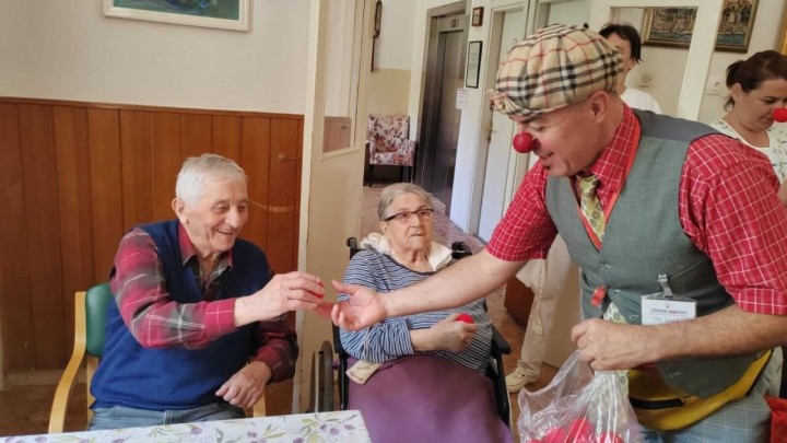 Crveni nosovi ponovno u akciji: Uveselili korisnike doma za starije u Dubrovniku