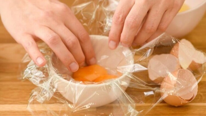 Odmotati prozirnu foliju nije uvijek lako: Ovaj trik će vam sačuvati živce