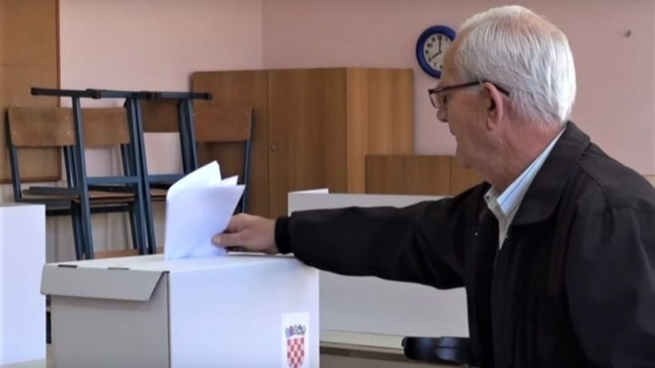 Želite glasati, a taj dan niste na adresi prebivališta ili u zemlji: DIP dao savjete kako možete dati svoj glas