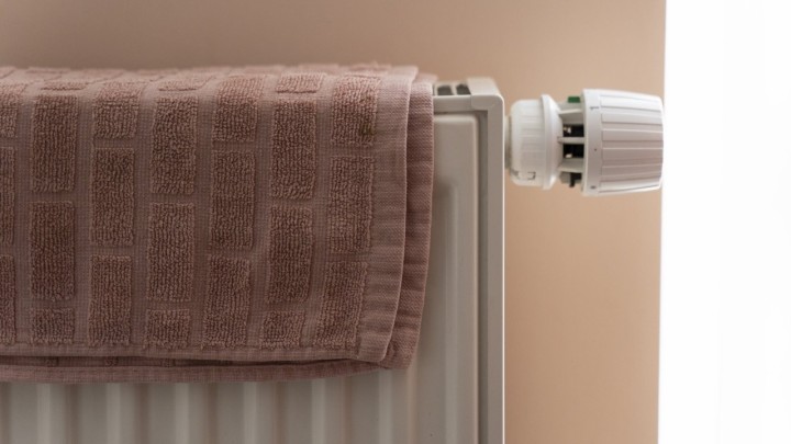 Izbjegavajte sušenje odjeće na radijatorima u zimskim danima jer može doći do niza komplikacija