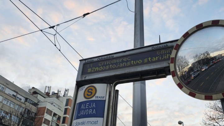 Jeste li već vidjeli negdje natpis #ZAdostojanstvo starijih? Evo što on znači