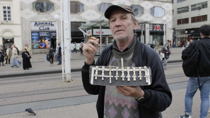 Nema posla, a ljudi hoće živjeti, tvrdi Luka kojemu je jedina zanimacija njegov neobični hobi