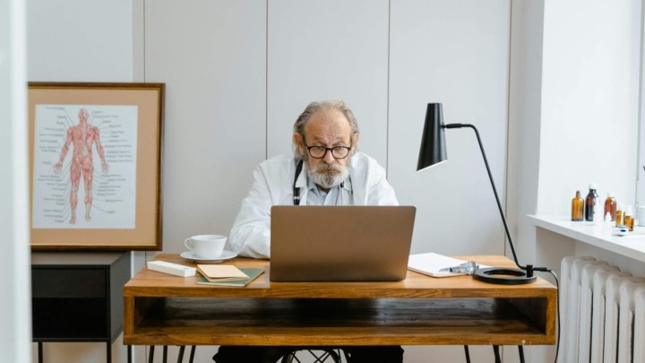 Pacijente i dalje liječe doktori stariji od 60 godina, a obiteljskoj medicini se ne piše dobro