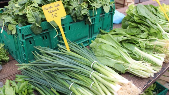 Sezona je mladog luka, zbog ovih pet razloga trebamo ga jesti što češće