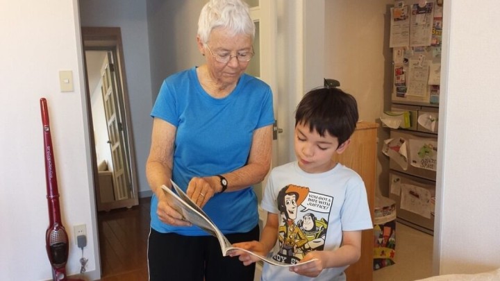 Bake i djedovi, iznenadite svoje unuke za prvi dan škole i pomozite im!