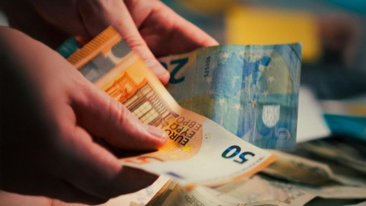 Udio mirovine u plaći blago porastao: Rasle su mirovine, ali ne svima